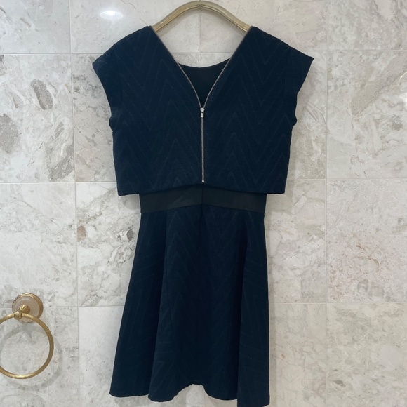 MAJE {S} Mini Dress Ravenna Chevron Illusion Night Blue NWT - Picture 6 of 6